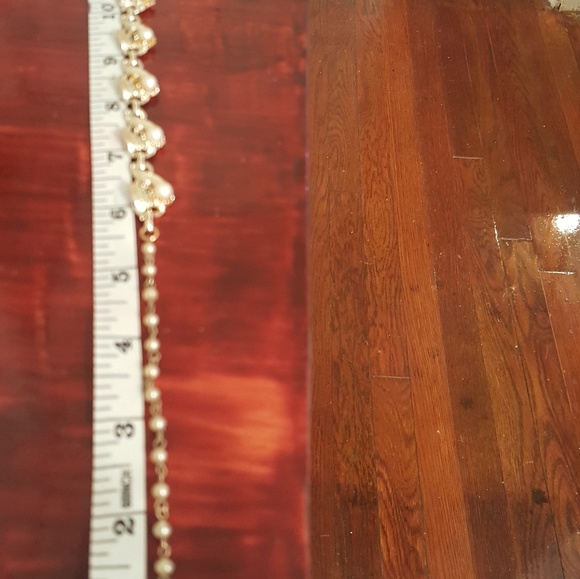 Vintage 17" faux pearls gold tone choker. - Picture 4 of 7